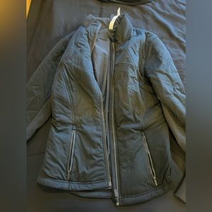 LULULEMON BLACK NEW ATHLETIC JACKET SIZE XS. NO TAG